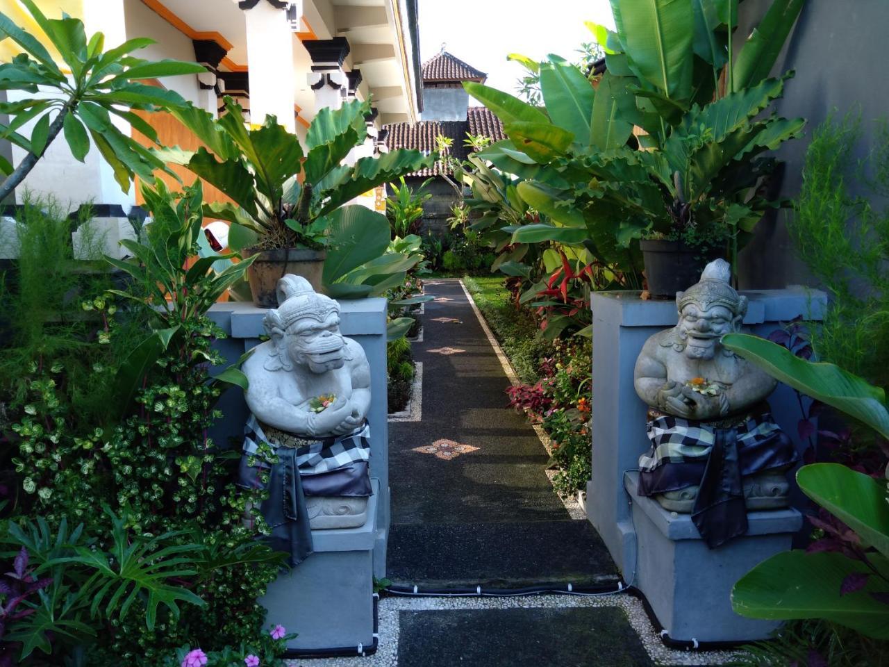 Omank Agus Homestay อูบุด ภายนอก รูปภาพ